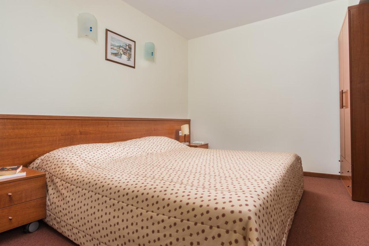 Hotel Pirin Bansko Bagian luar foto