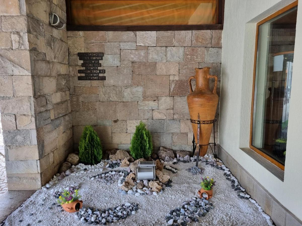 Hotel Pirin Bansko Bagian luar foto