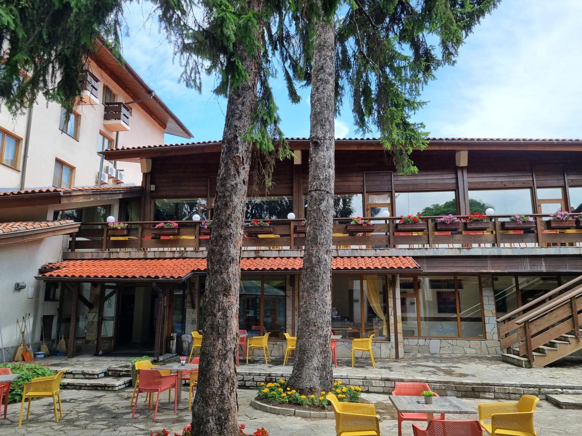 Hotel Pirin Bansko Bagian luar foto